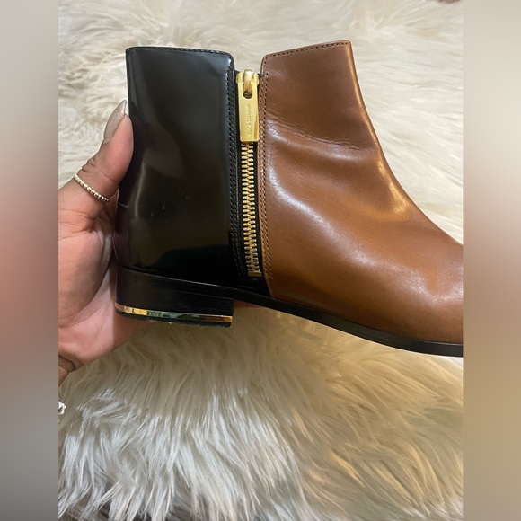 Michael Kors two tone bootie - Picture 6 of 9